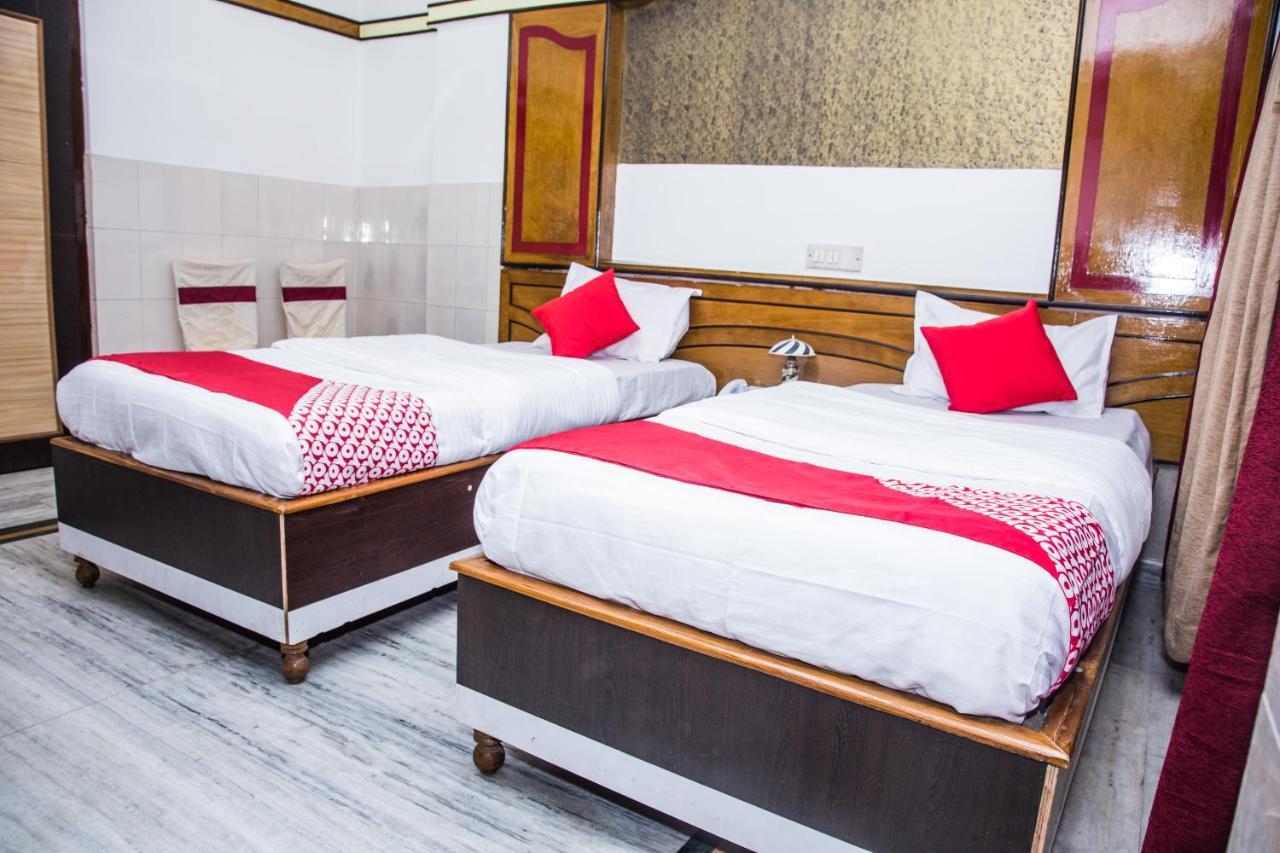 Hotel OYO 23034 Somraj Regency Agartala Exterior foto